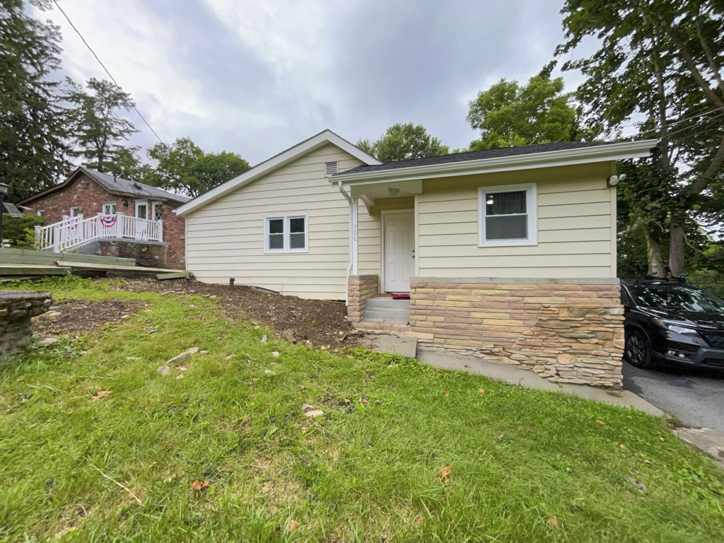 306 3rd Road