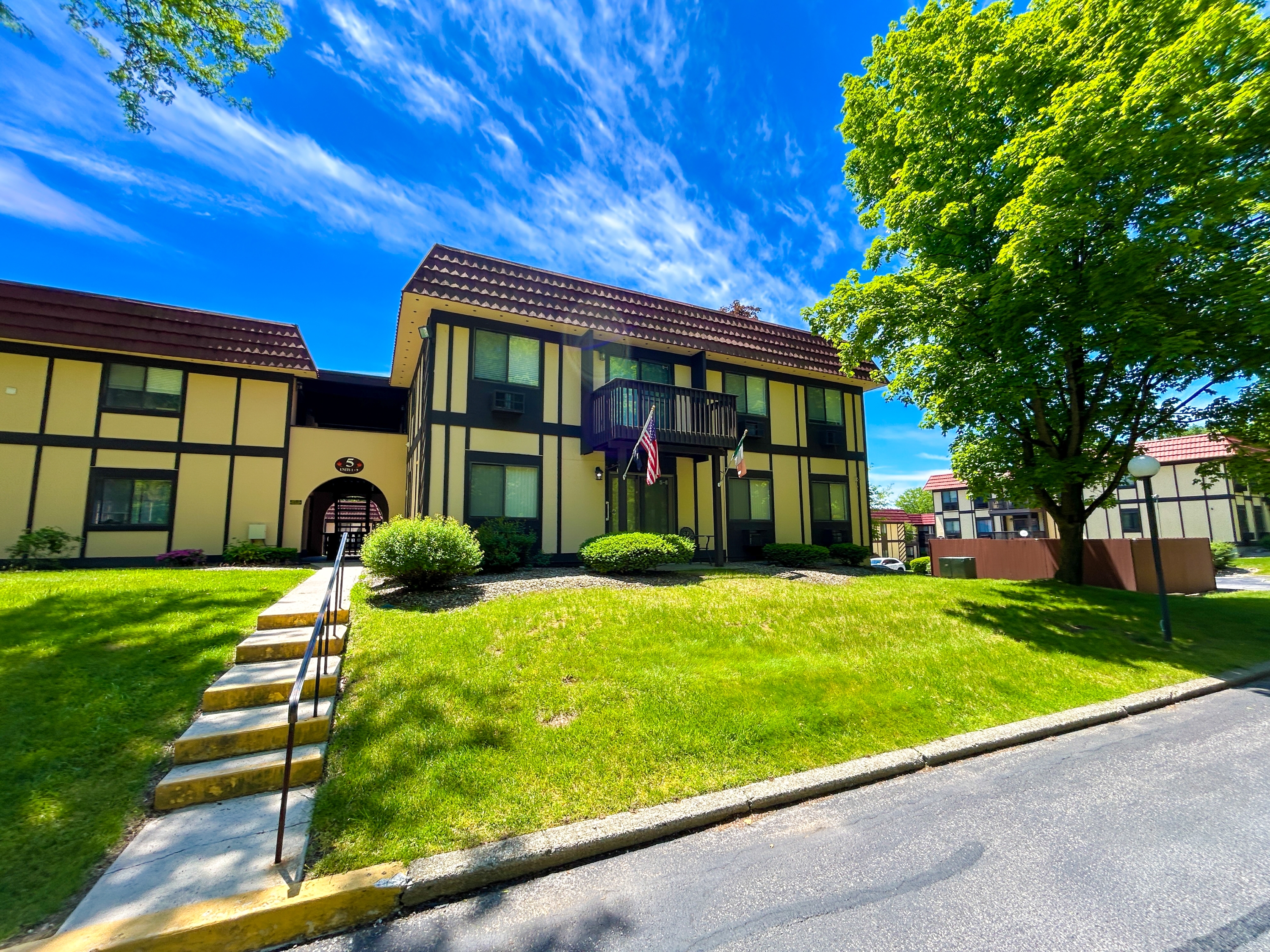 5 Loudon Drive